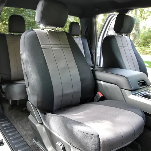 Varoitus! Täysi peittävät istuinsuojat voivat olla turvatyynyjen 